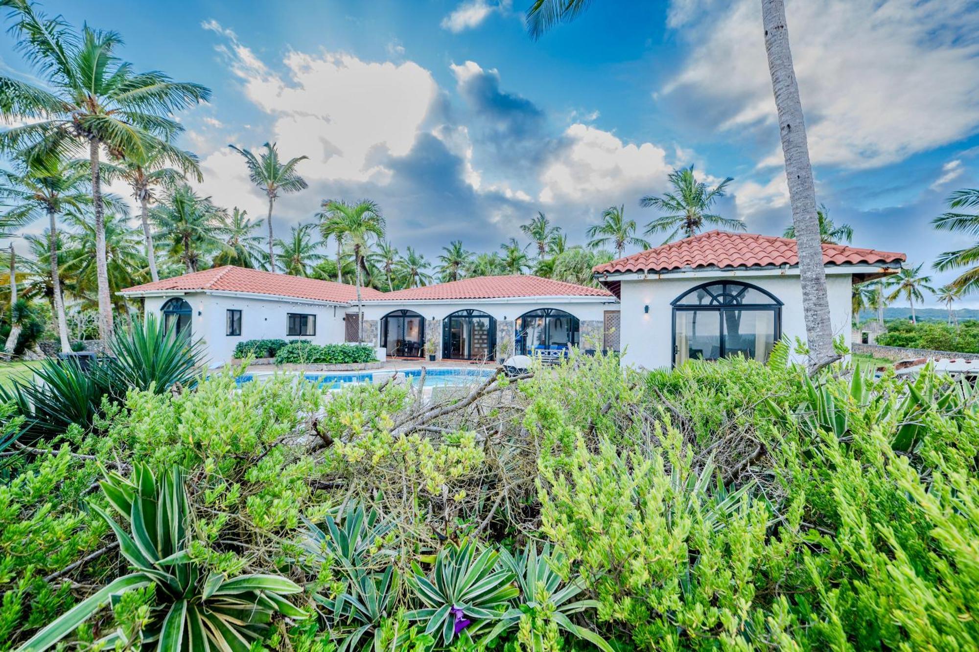 Palm House - Luxury Villa - Samana - Ocean Front Sánchez Екстериор снимка