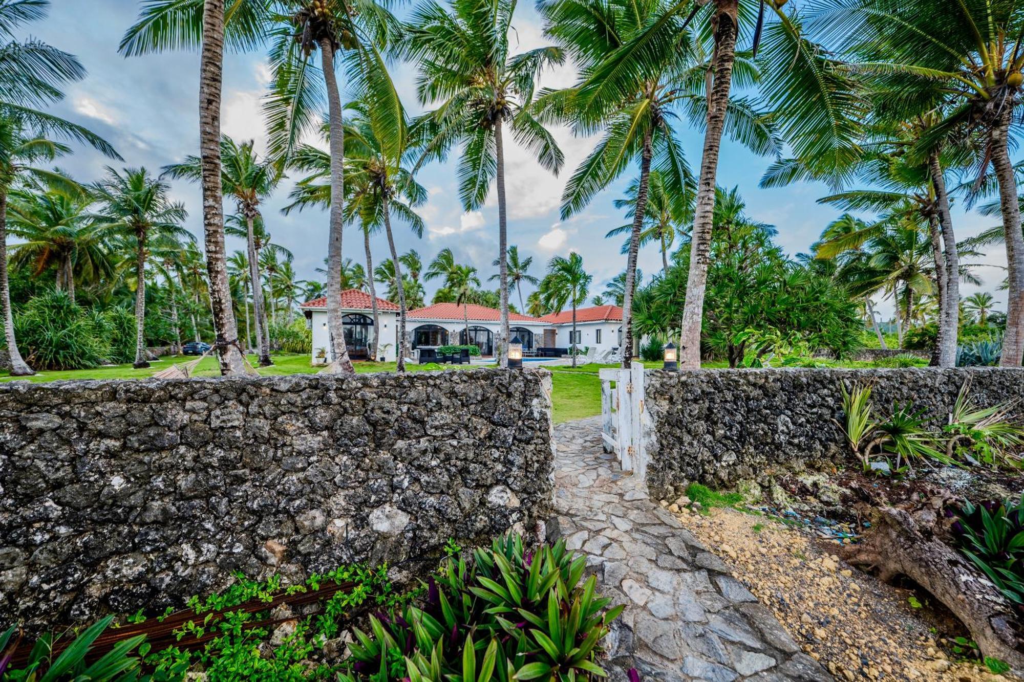 Palm House - Luxury Villa - Samana - Ocean Front Sánchez Екстериор снимка